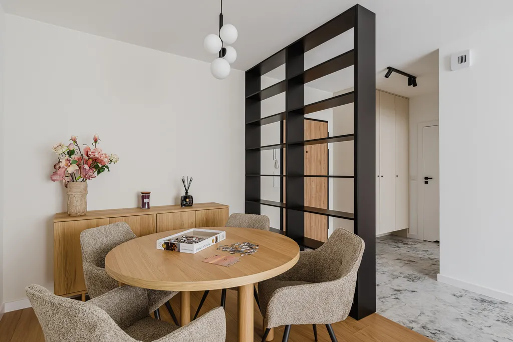 Frame from a bright apartment with wavy mirrors