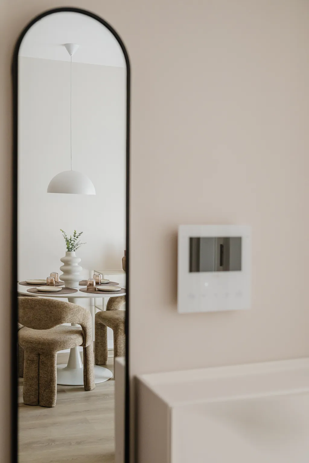 Detail from an apartment in beige tones